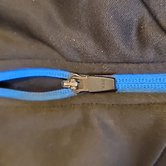 Boys Zippered Hoodie,  Size 5/6 - Picture 7 of 8